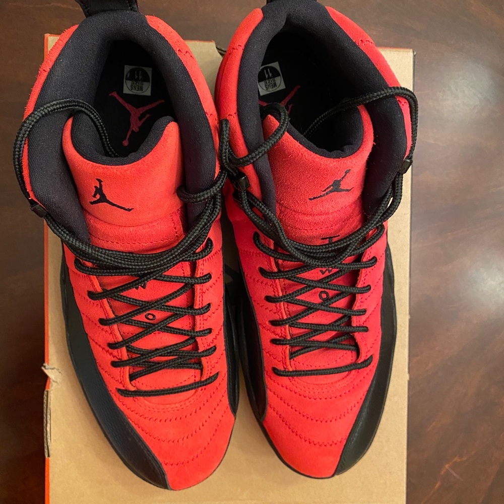 Jordan 12 Reverse Flu Game - Picture 3 of 8